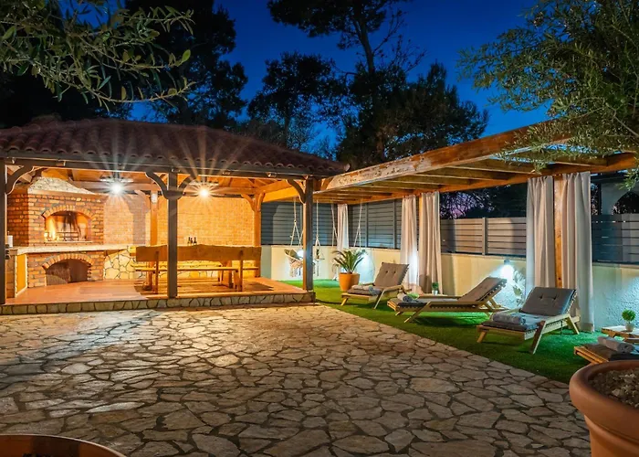 Διαμέρισμα Quercus *